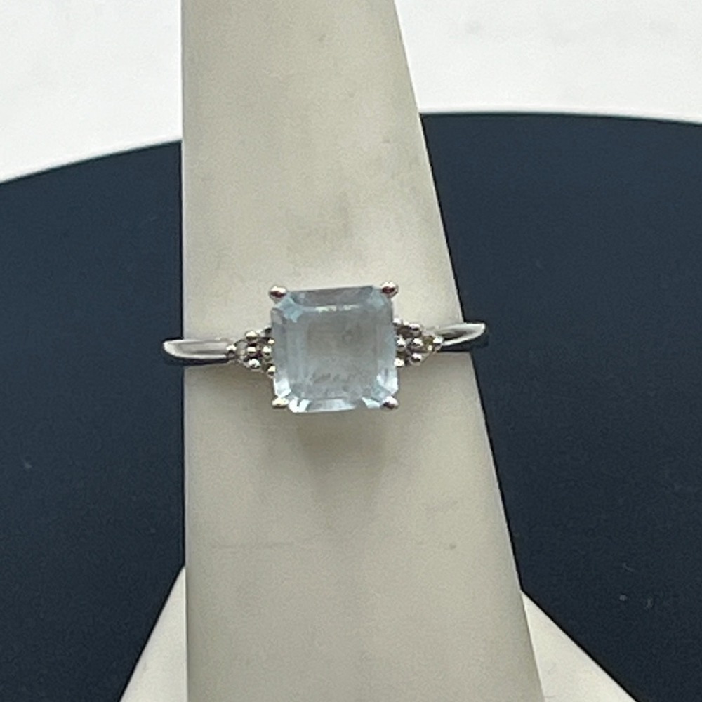 EMA Inc Vintage 10k‎ White Gold Prong Emerald Cut Lab Aqua Diamond Ring 7.5